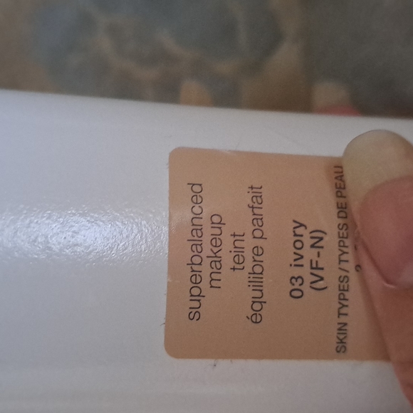 New Clinique Superbalanced Foundation Ivory 6.7 fl ounce - Picture 3 of 4